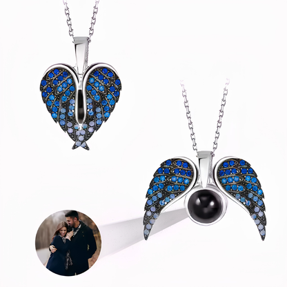 Collar con proyección mágica