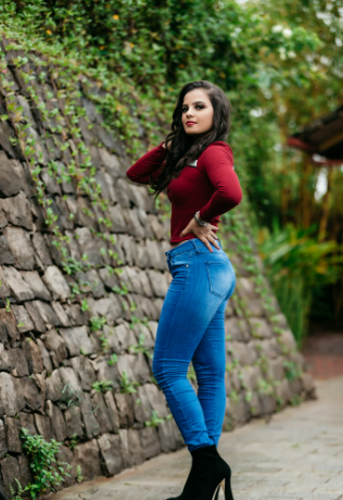 <strong>Emily R.</strong>